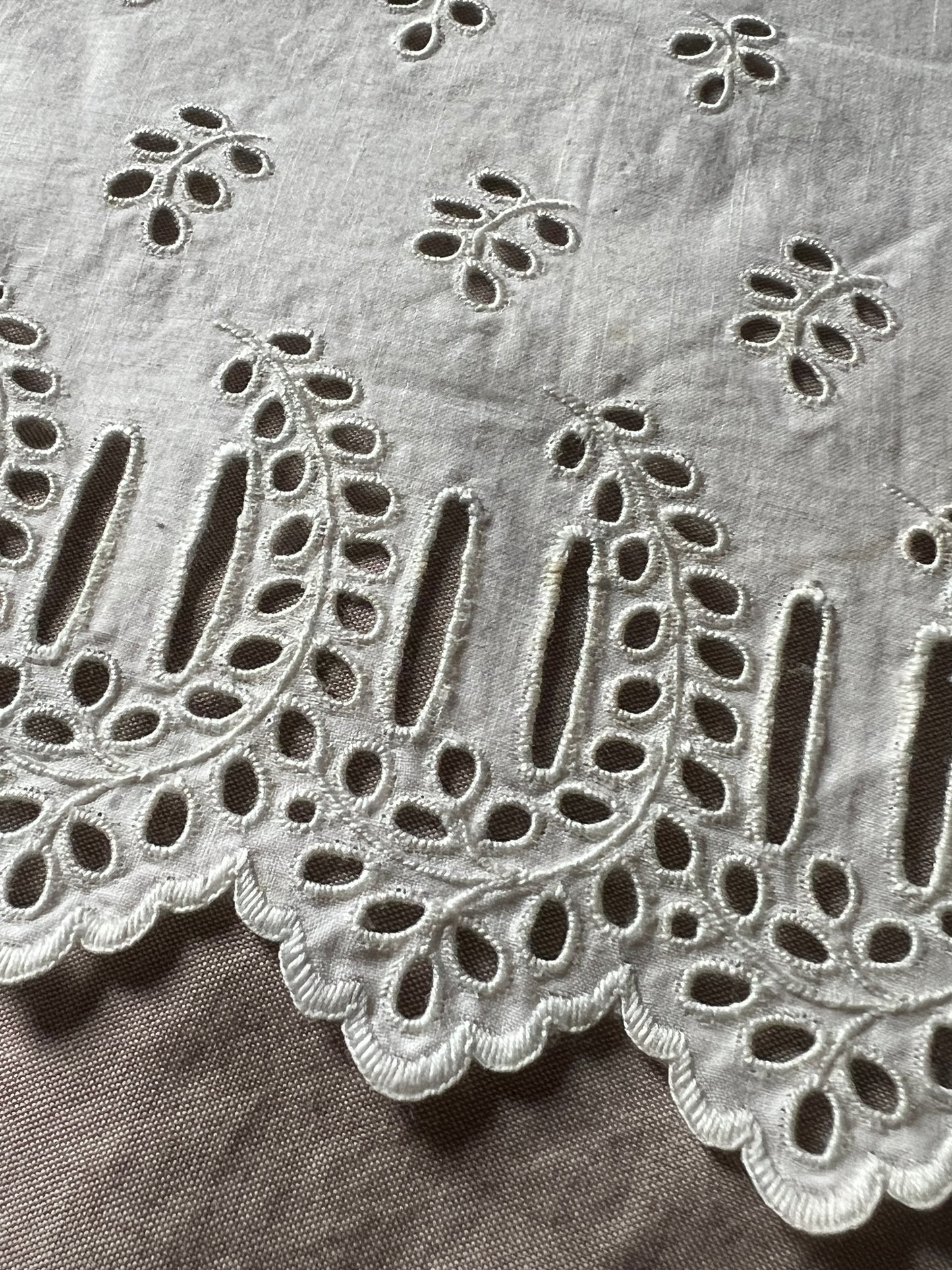 刺繍端布
