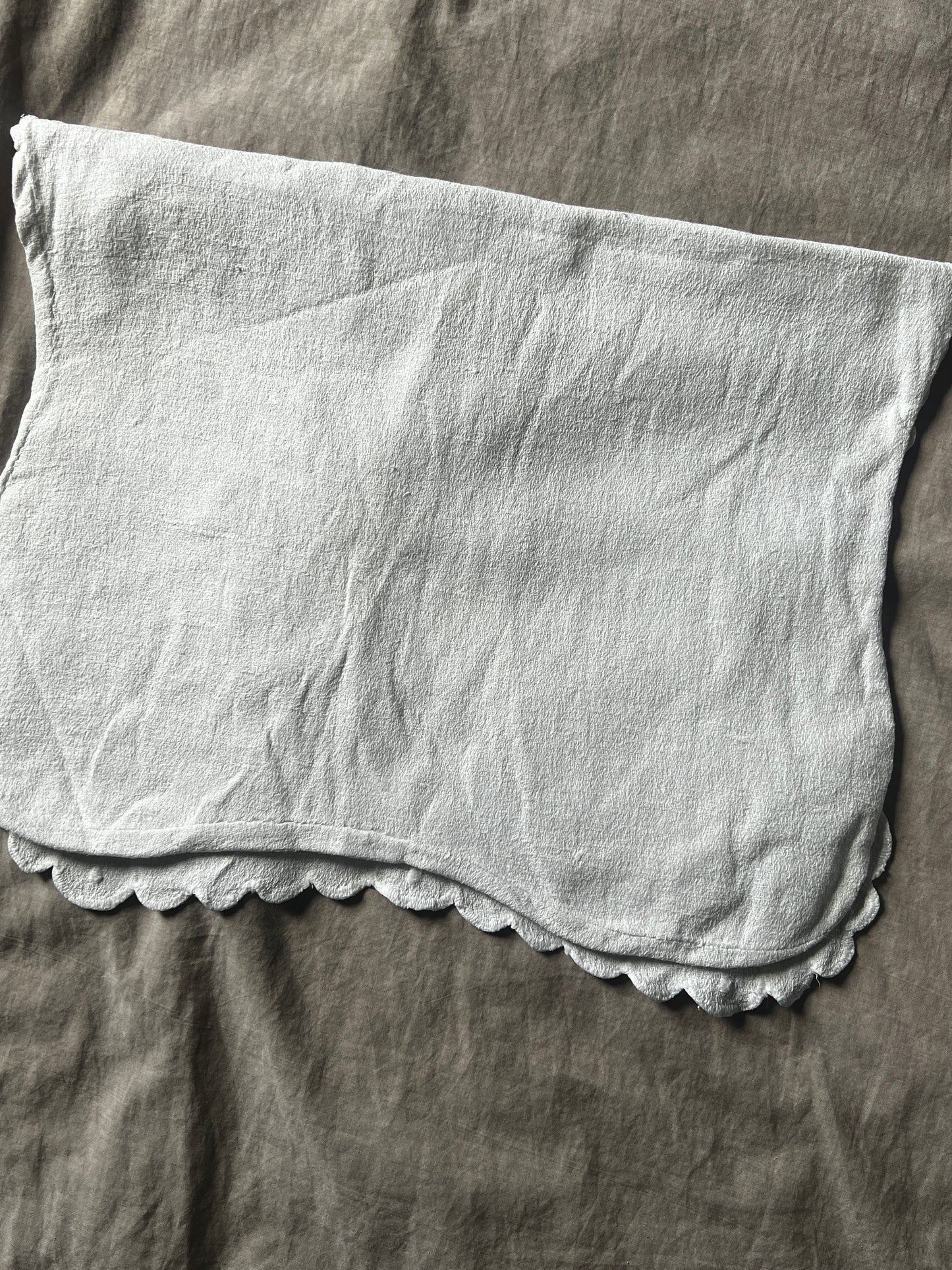 白刺繍ランジェリーサック