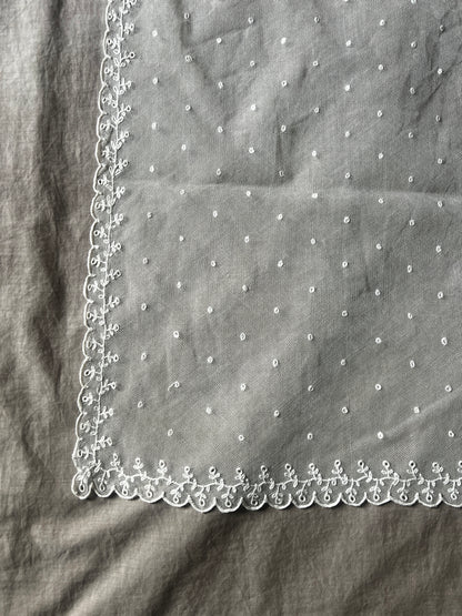 チュール刺繍レースカーテン