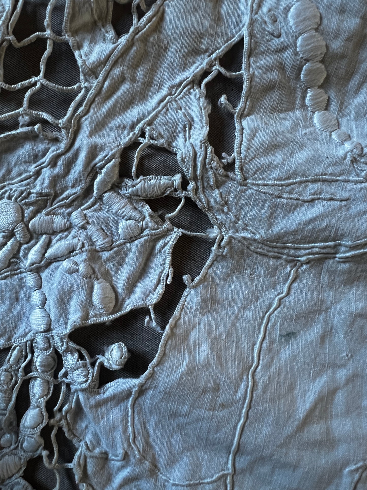 天使の刺繍クロス