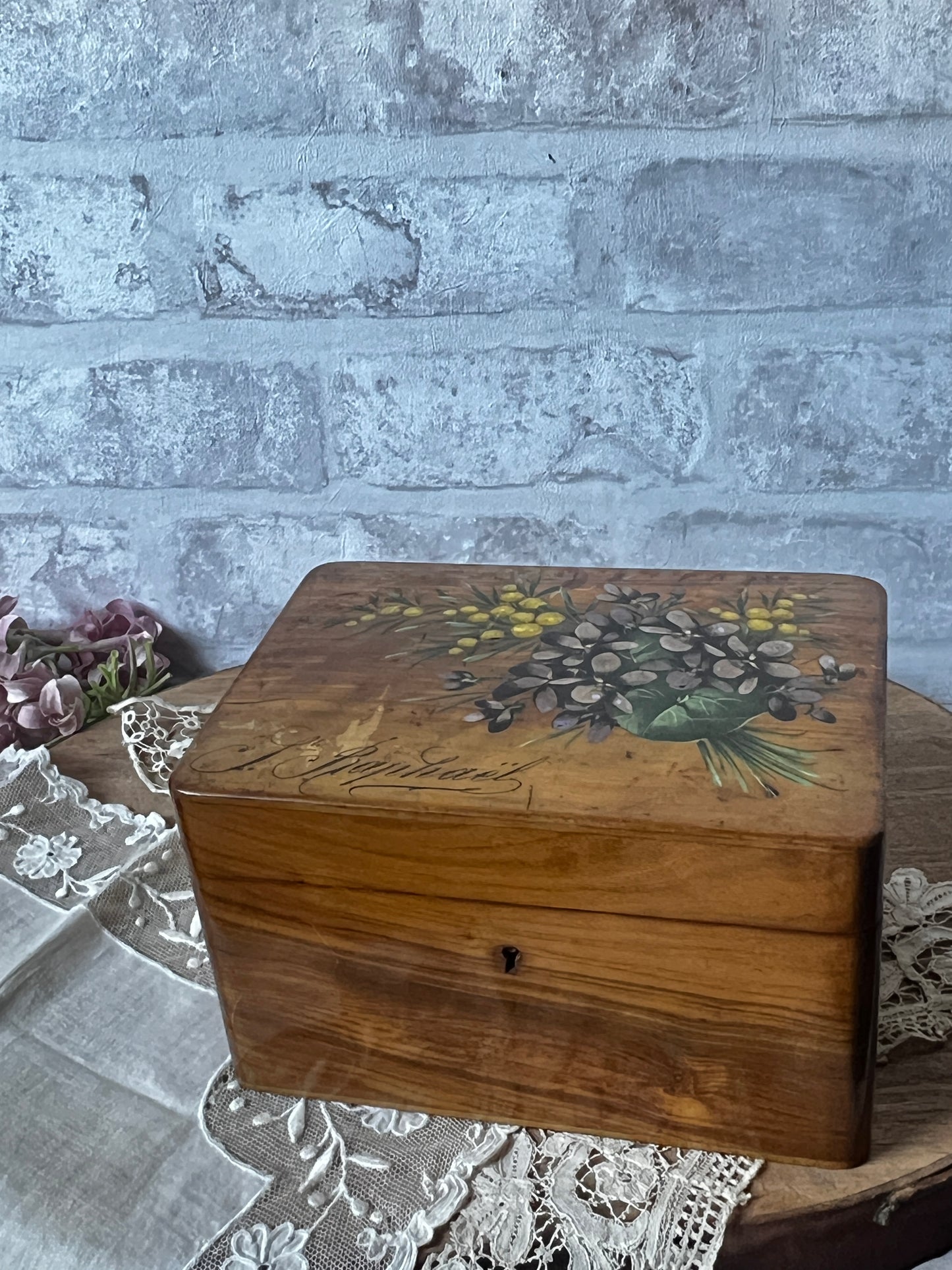 スミレとミモザのモシュリンヌ