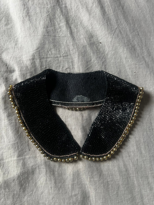 ビーズ刺繍の飾り襟(黒)