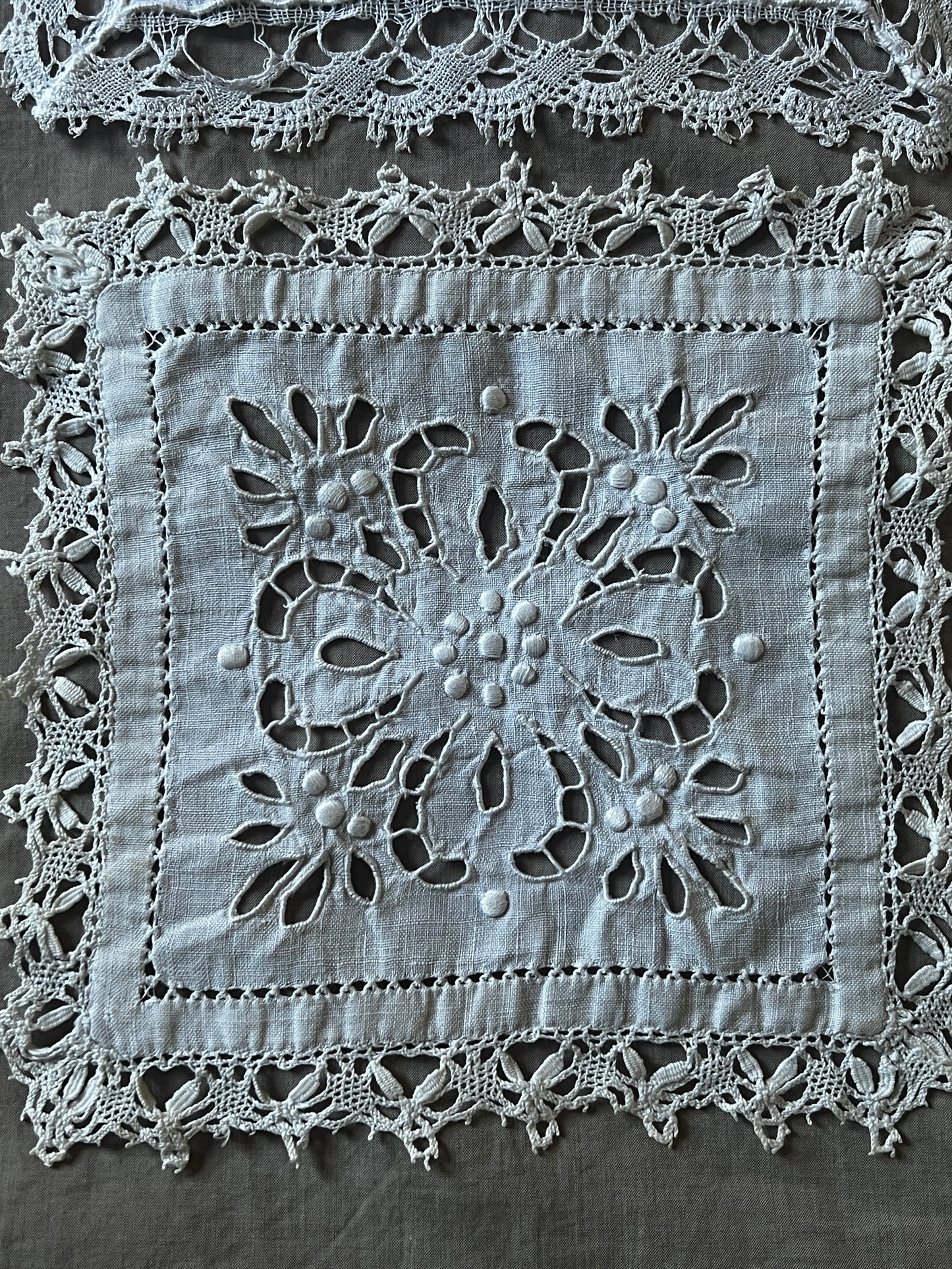 カットワーククロスセット