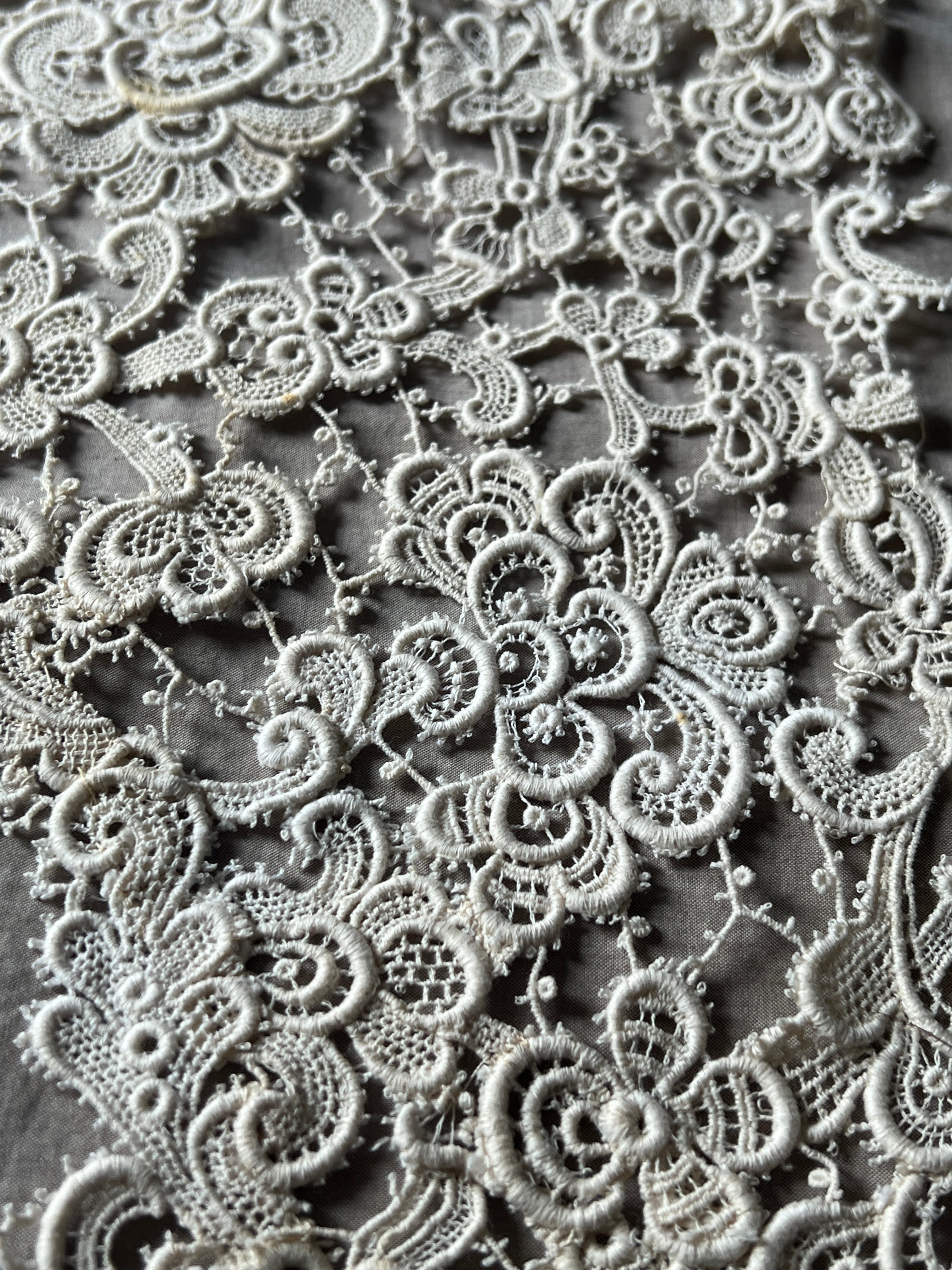 アンティークレース – France Antique 銀色アンティーク