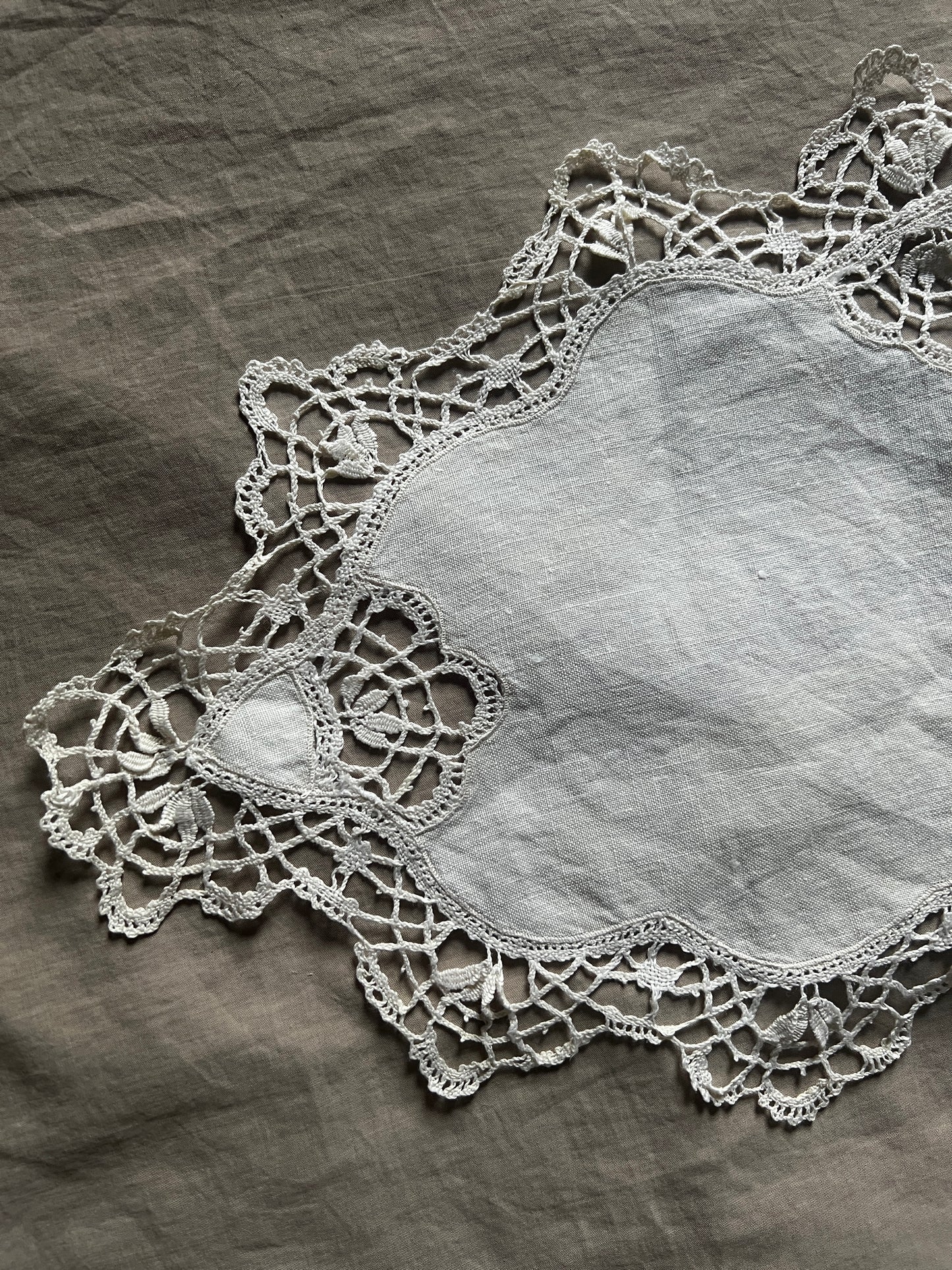 ★ボビンレースのオーバルクロス