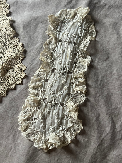 レースと刺繍の飾りパーツセット