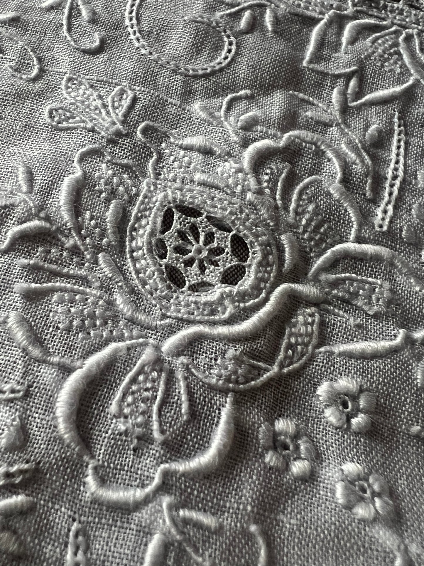 ★刺繍ハンカチ