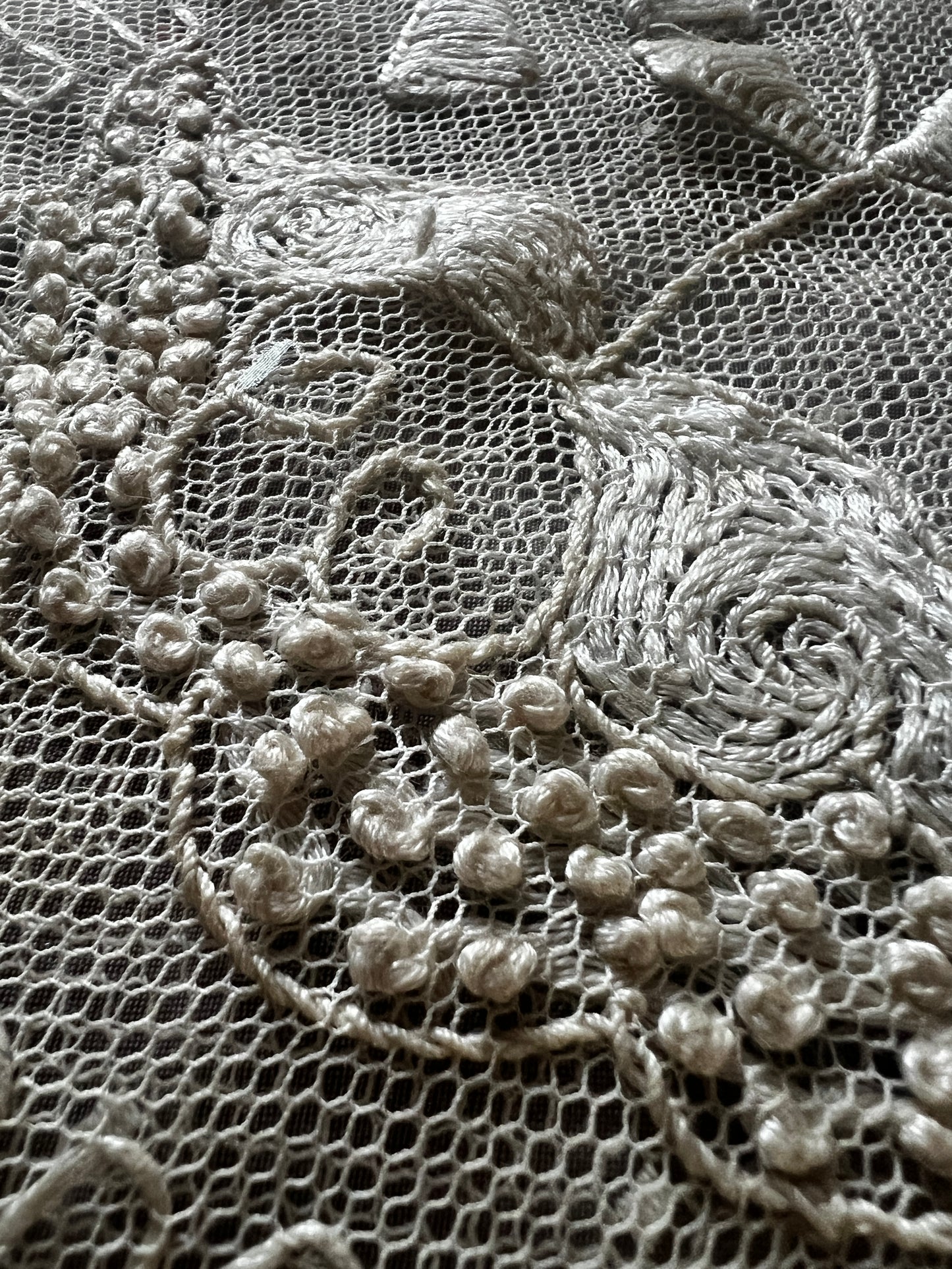 チュールレースクッションケース