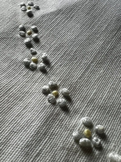 ★色刺繍楕円形クロス