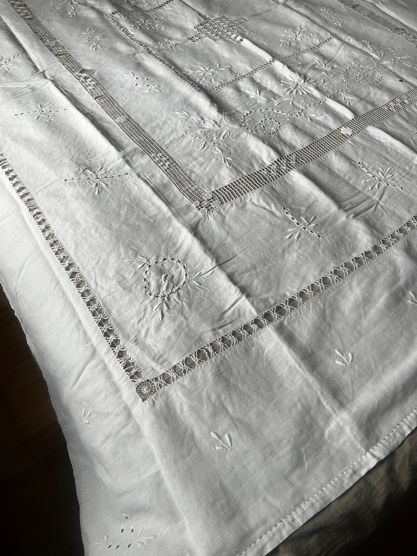 白刺繍大判クロス(ダメージ)