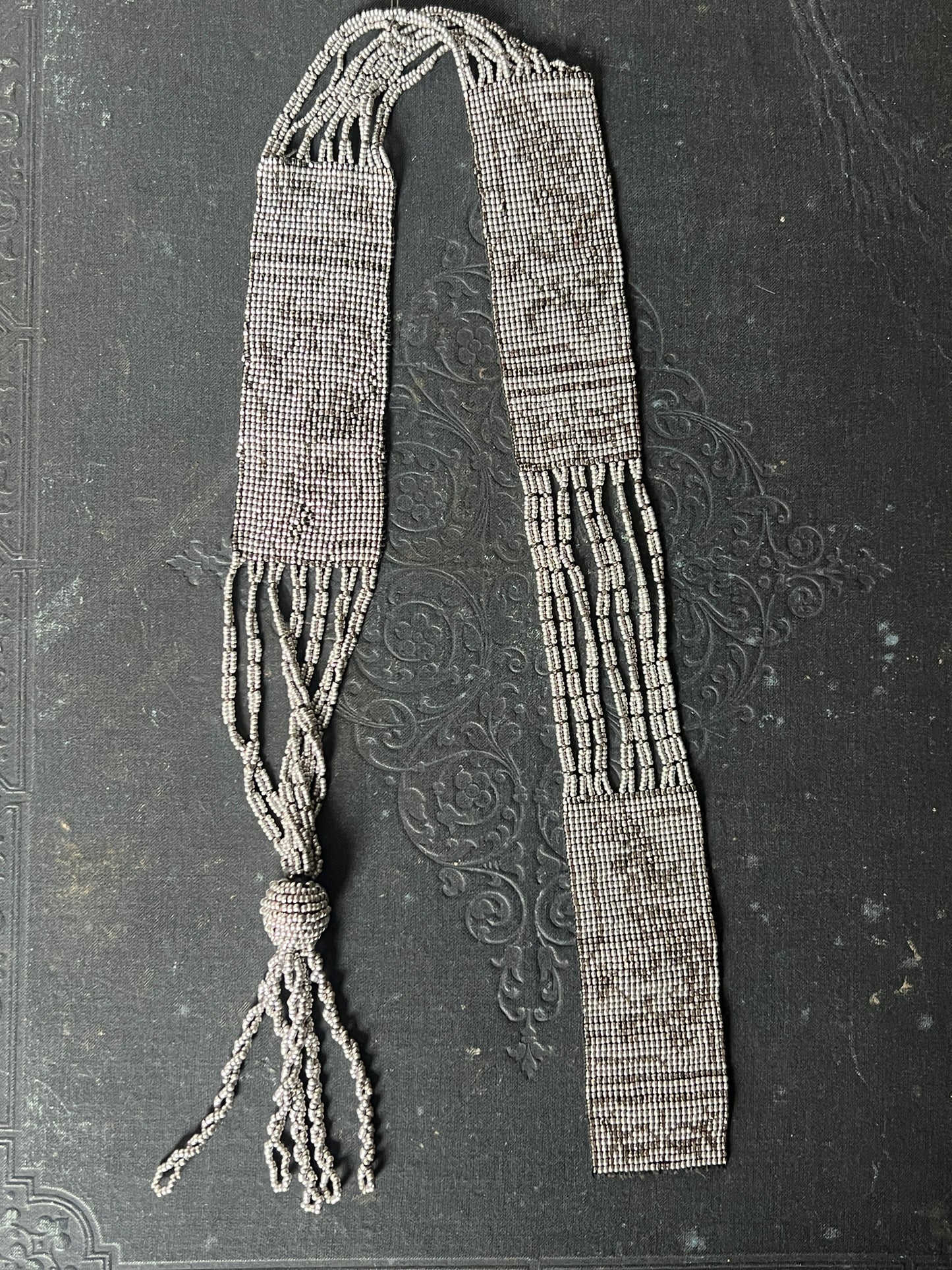ビーズ織の飾り