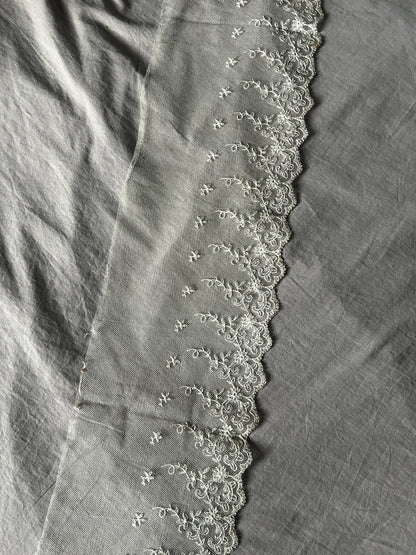 ★チュール刺繍レース