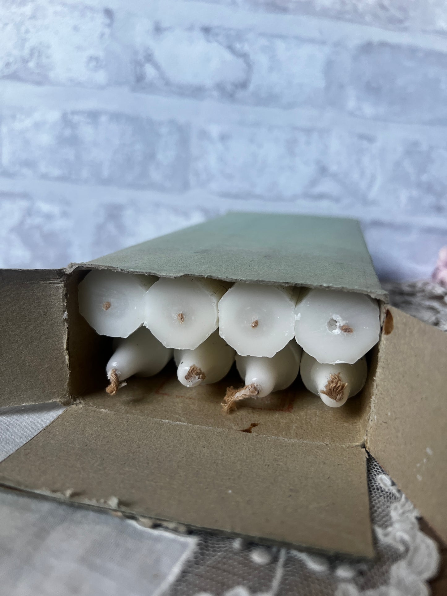 紙箱入りろうそく(OBSERVATOIR)