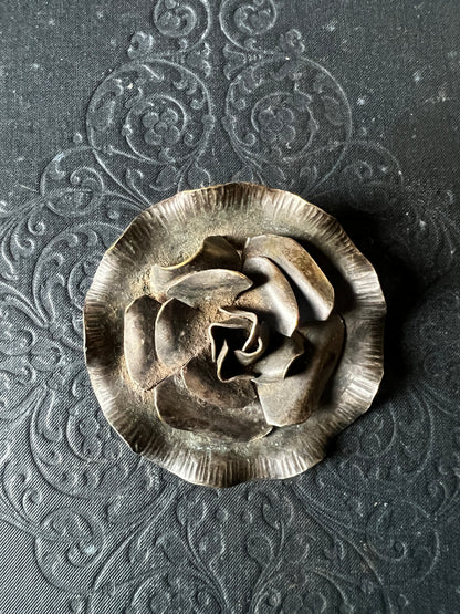 アンティークブローチ