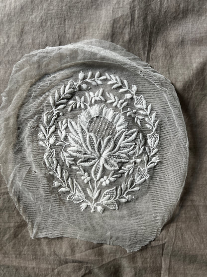 チュール刺繍ボネトップ