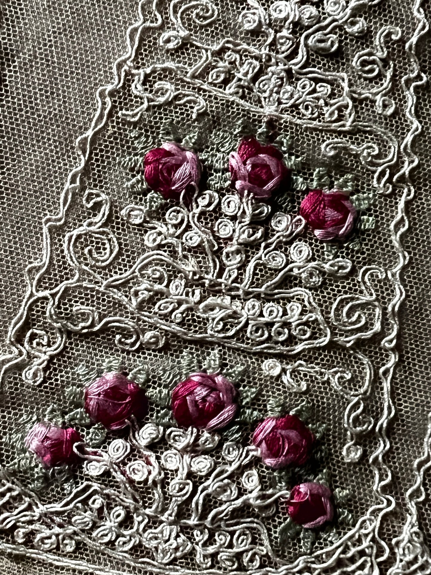 チュール刺繍レース