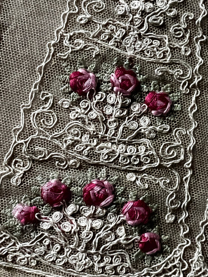 チュール刺繍レース