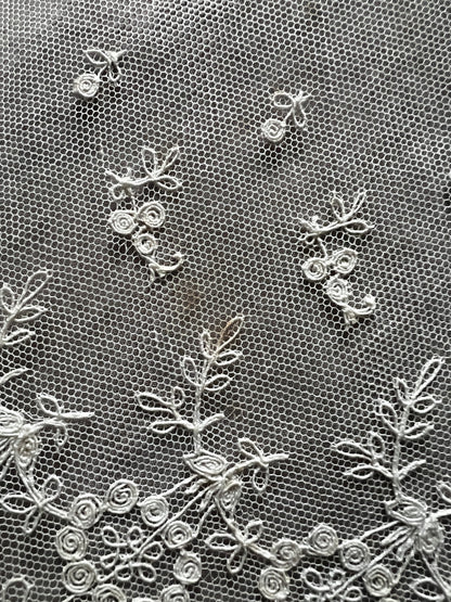 ★チュール刺繍レース