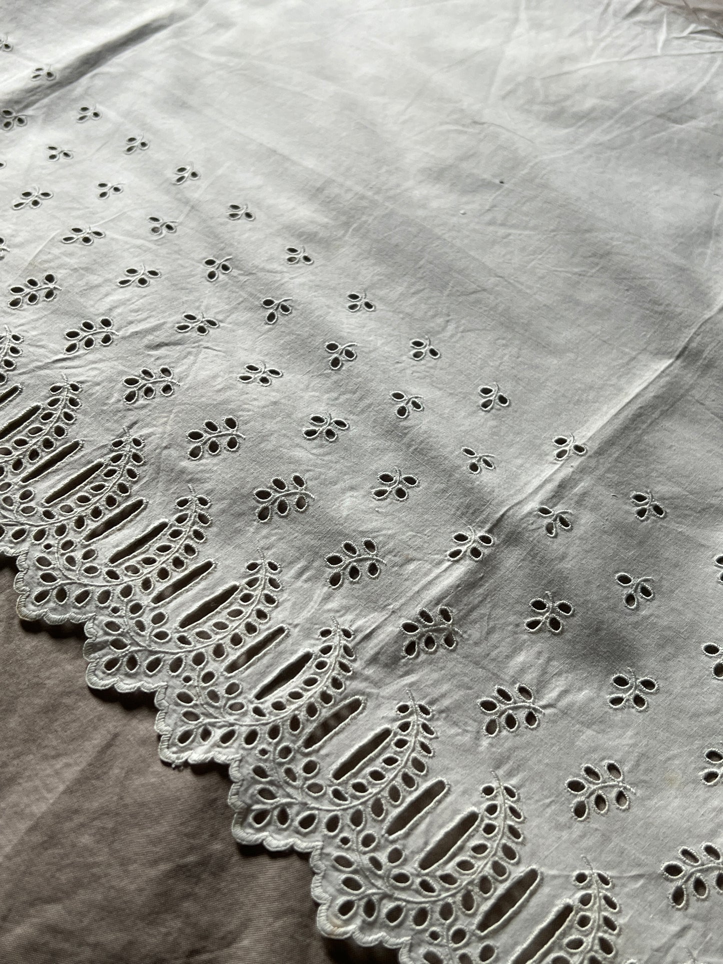 刺繍端布