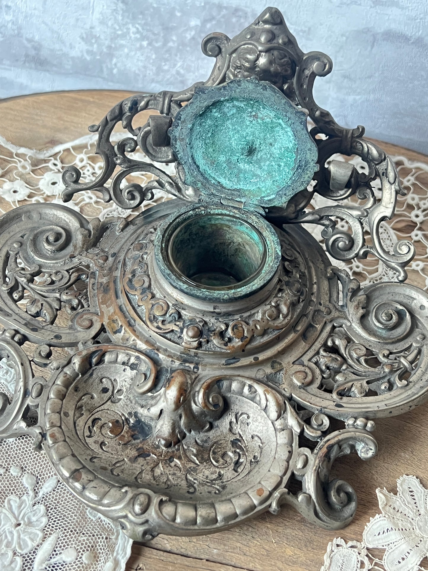 ★天使のインク壺トレイ