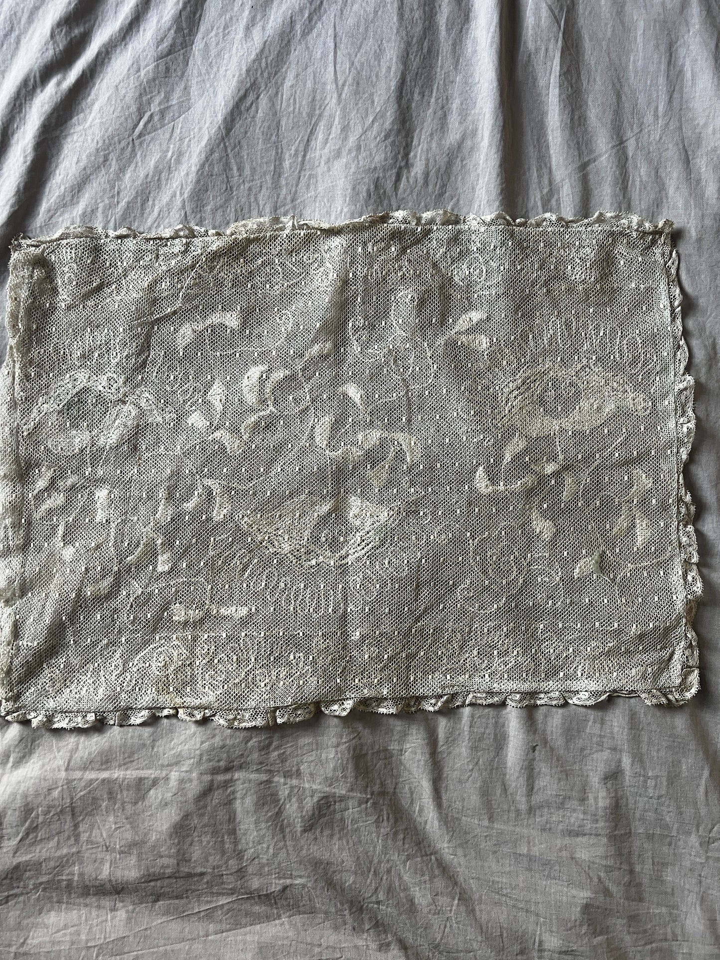 チュールレースクッションケース