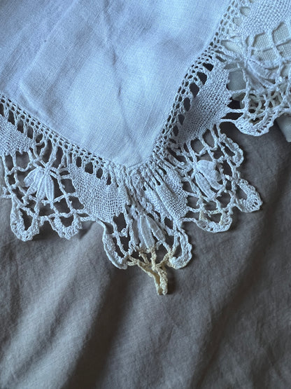 白刺繍クロス