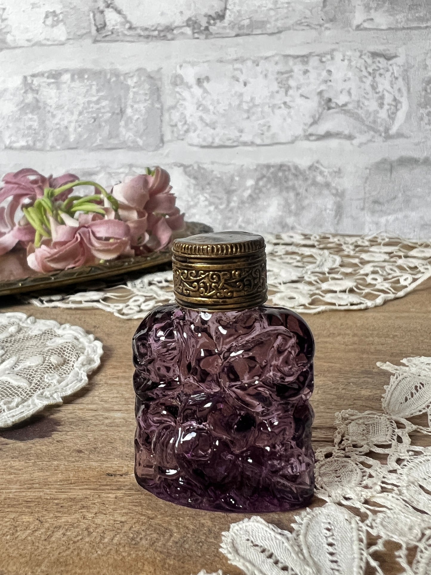 ★古い小瓶(ヴィオレット)