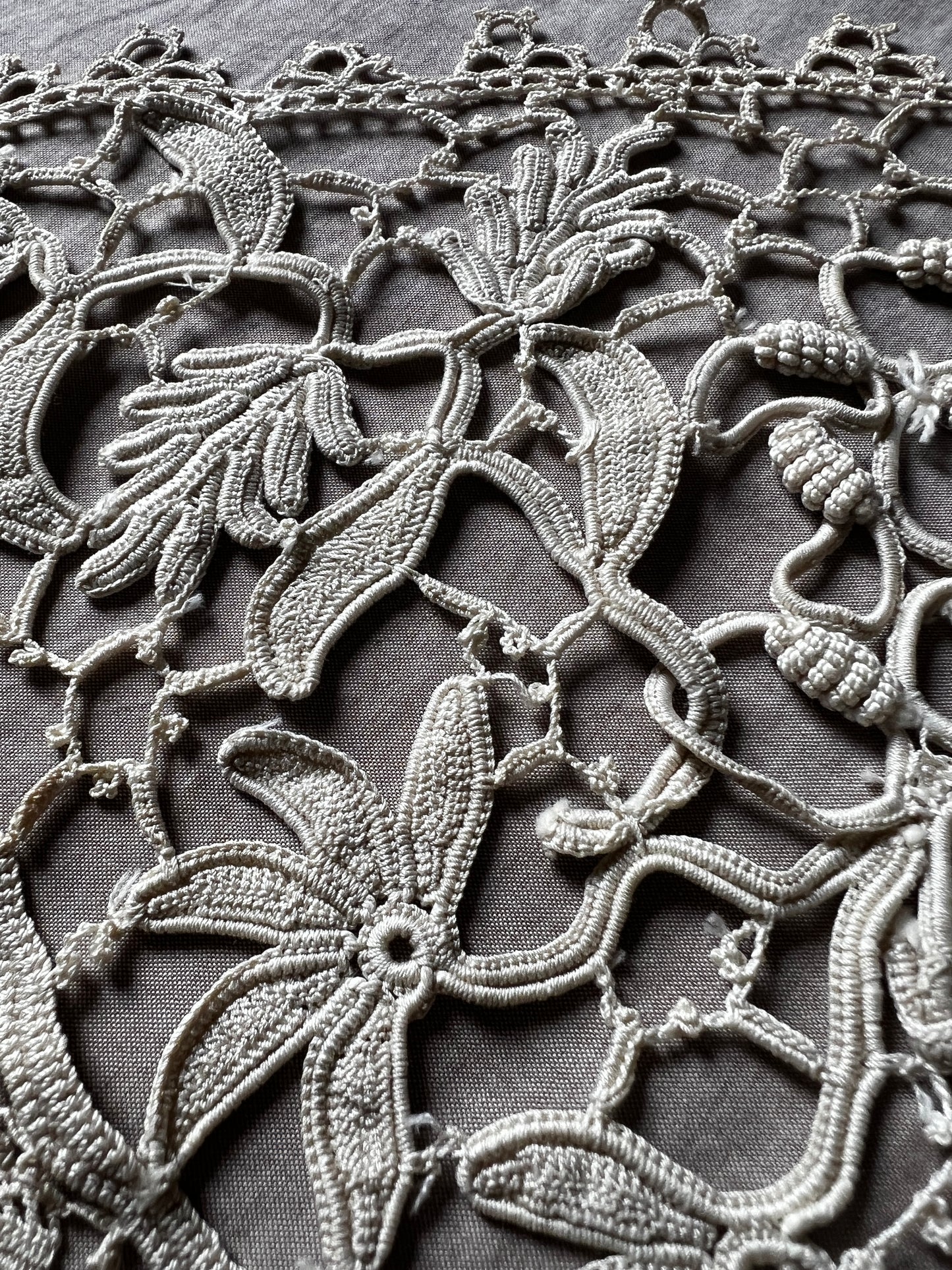 アイリッシュクロシェレース楕円形クロス