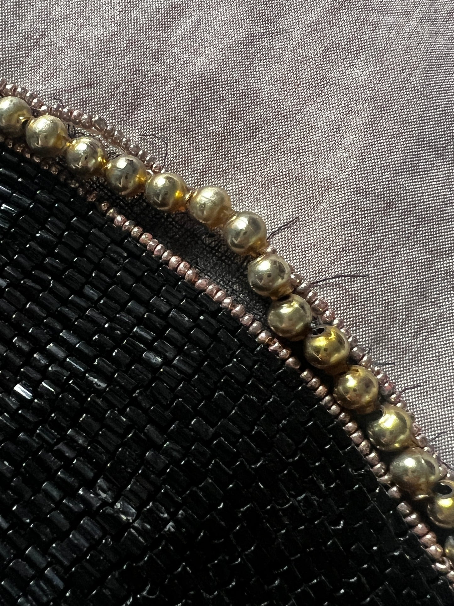 ビーズ刺繍の飾り襟(黒)