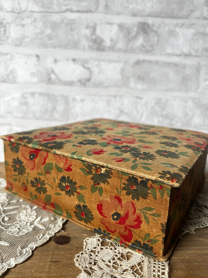 レース入りカルトナージュ箱