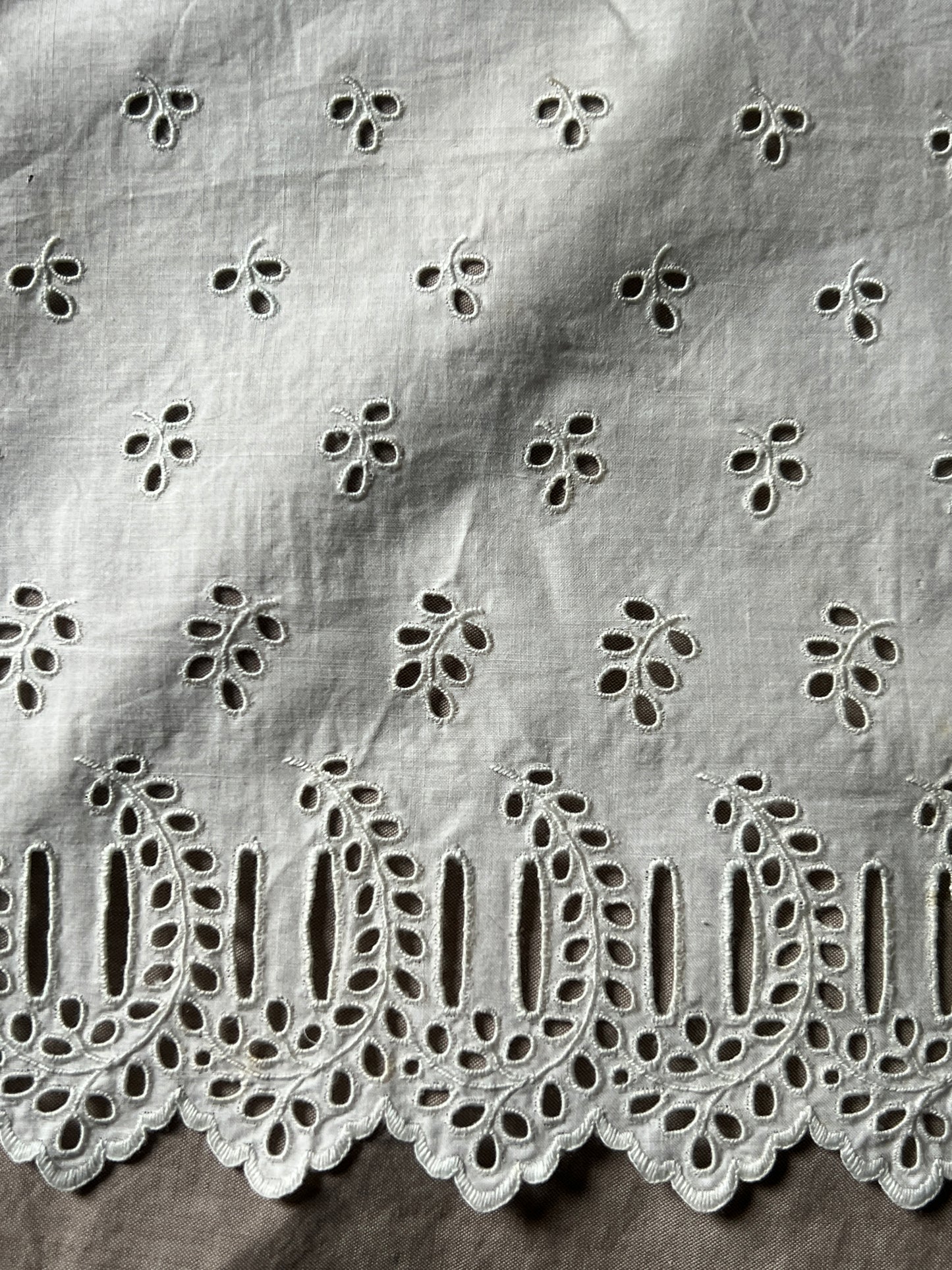 刺繍端布