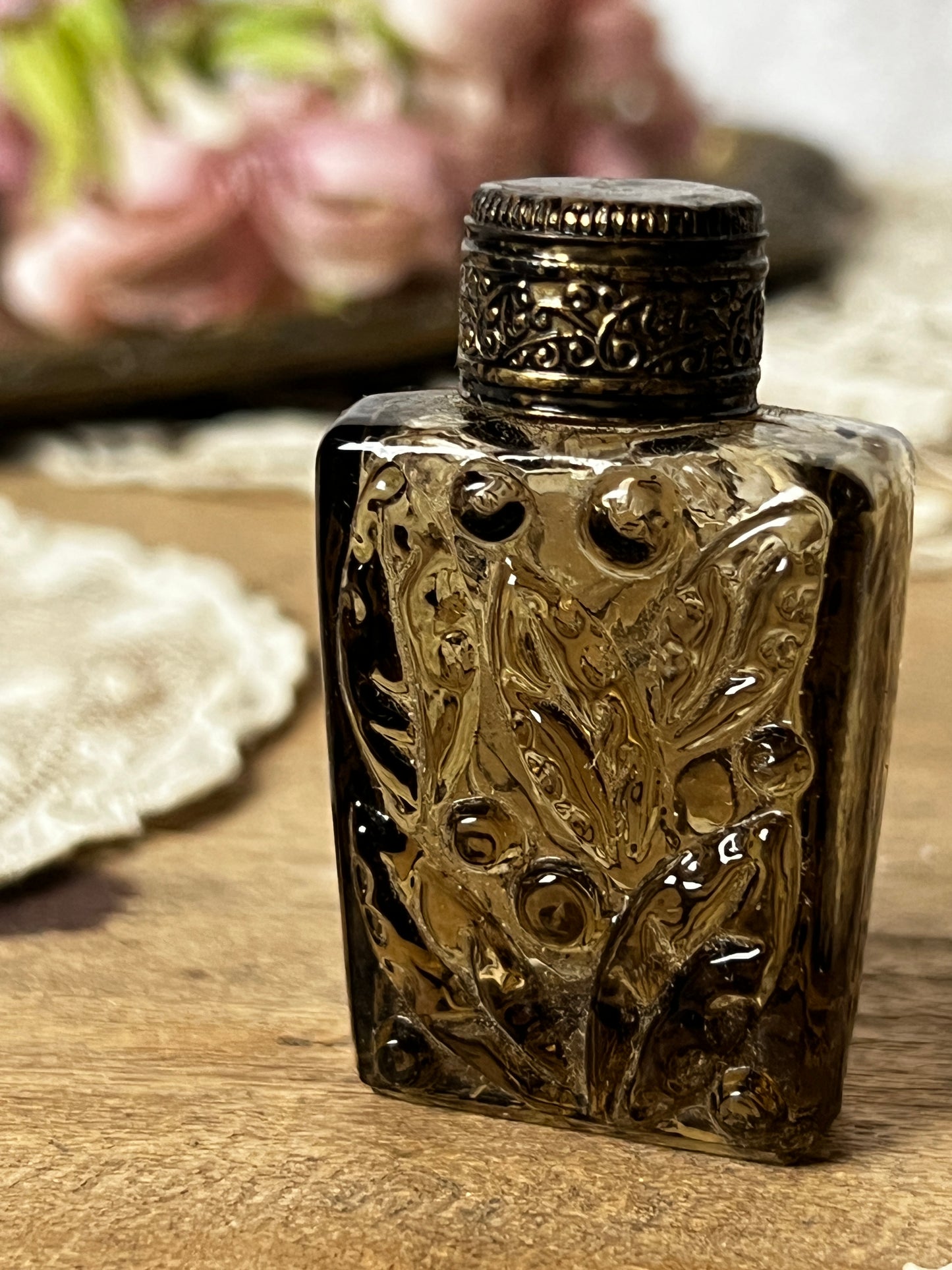 ★古い小瓶(アンバー)