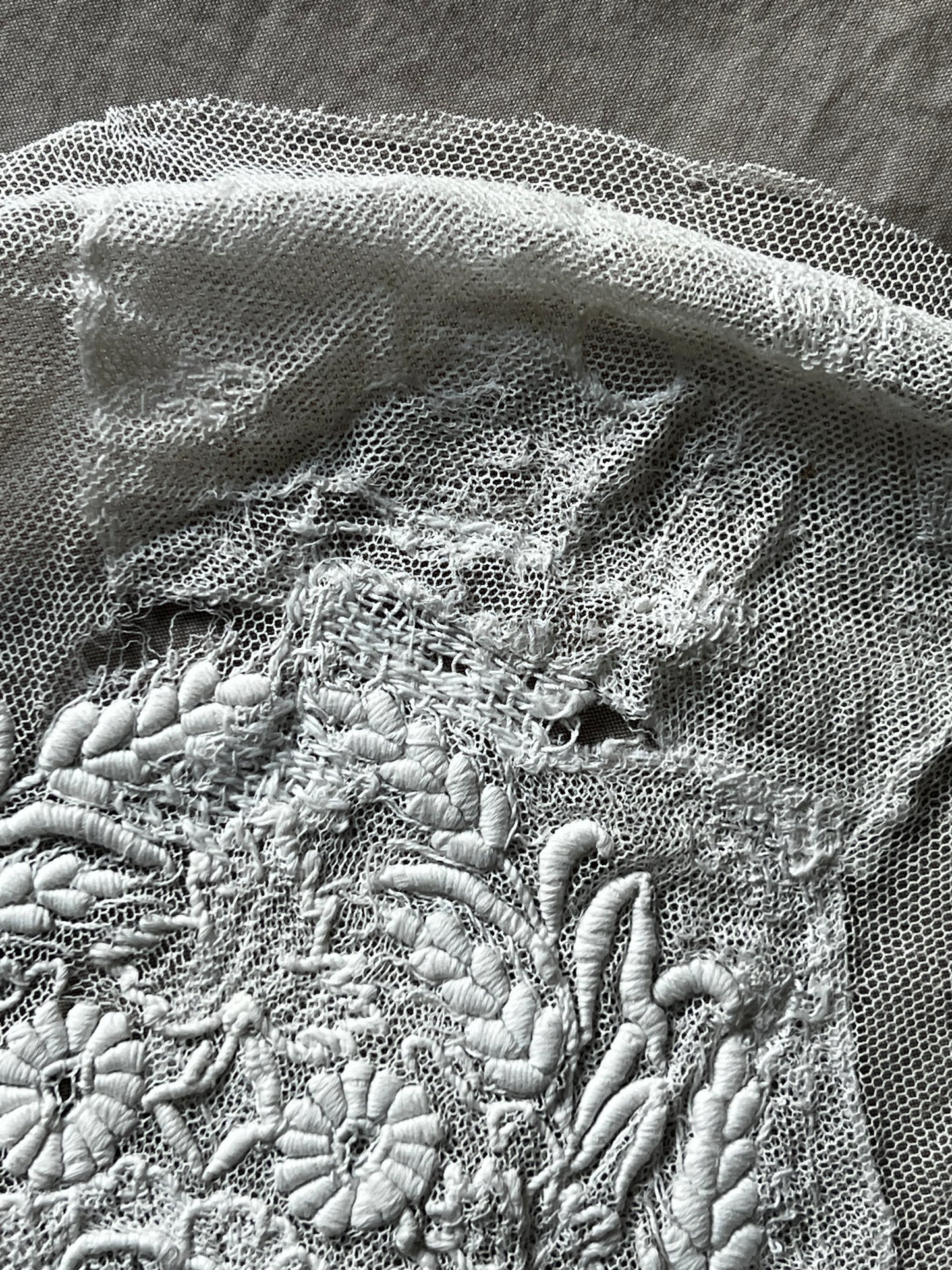 チュール刺繍ボネトップ