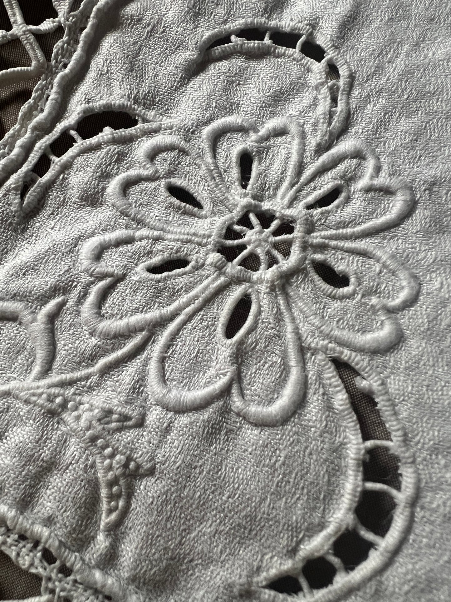 刺繍とレースのクロスセット