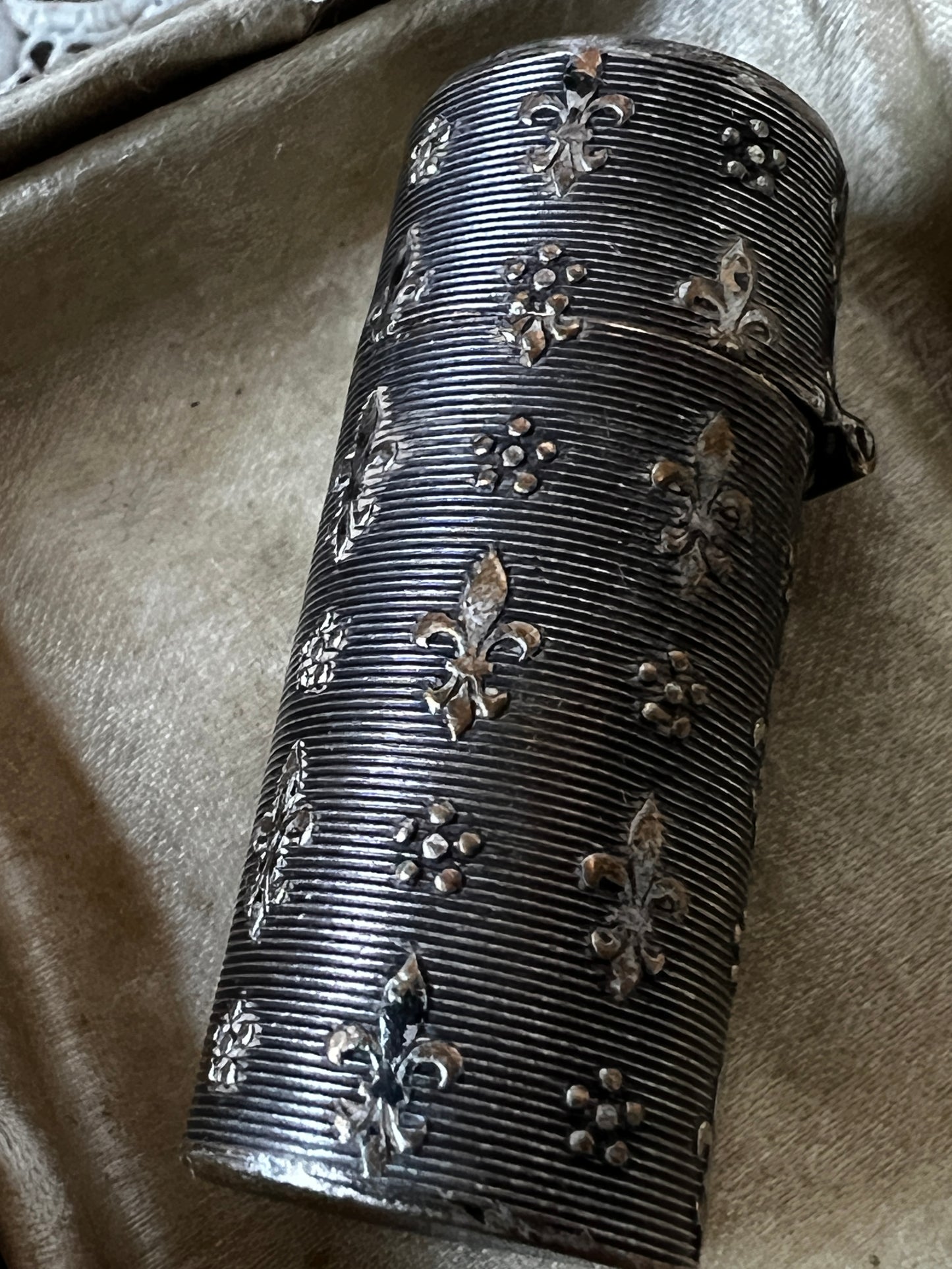 ★百合の紋章のミニケース