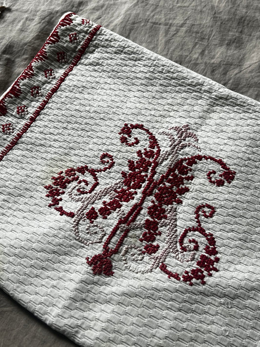 刺繍リネンケース(ボタン付き)