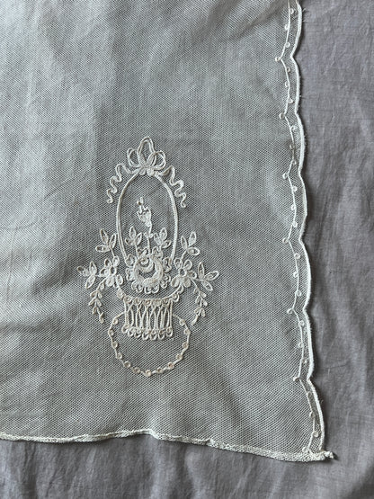 チュール刺繍レースのミニカーテン