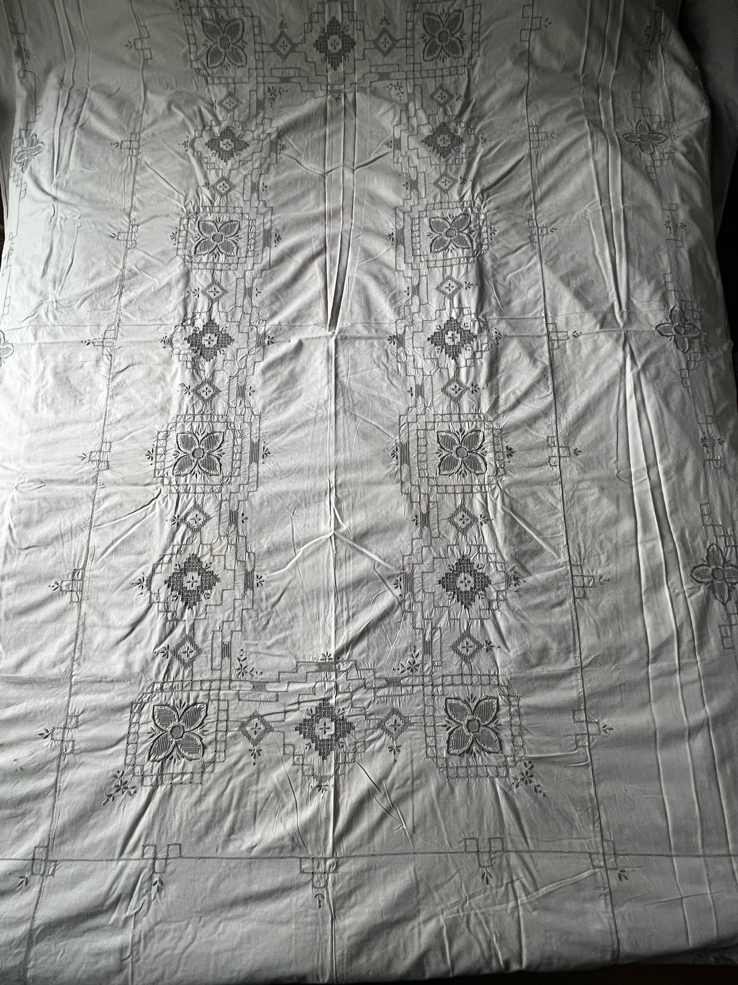 ★マデイラ刺繍大判クロス