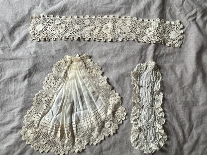 レースと刺繍の飾りパーツセット