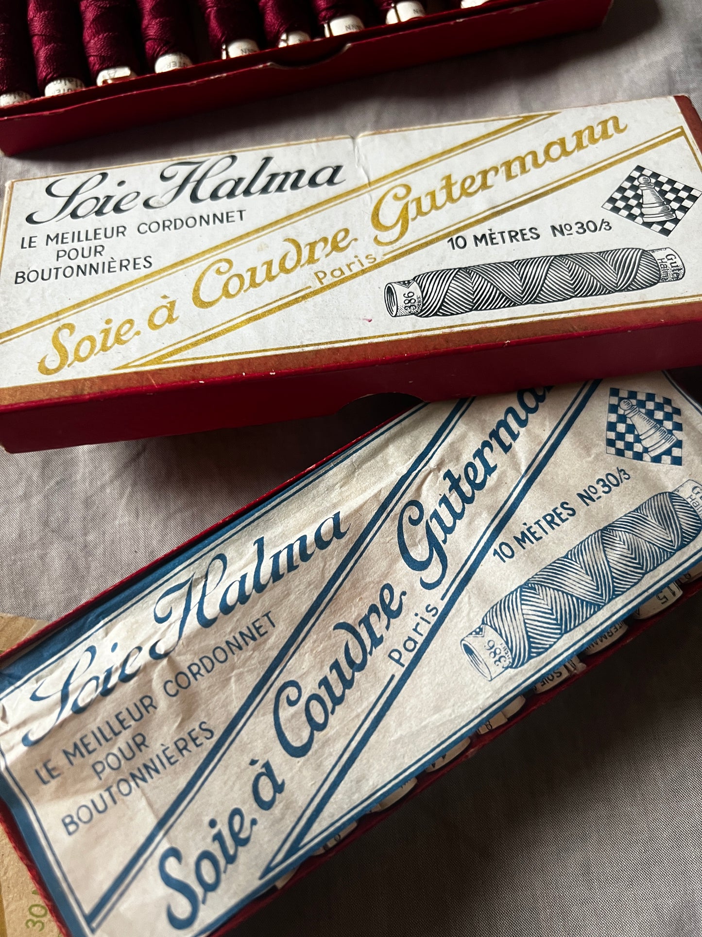 紙箱入り糸セット