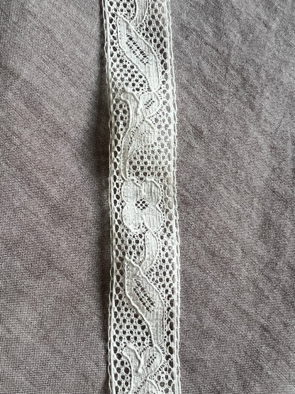 アンティークレース