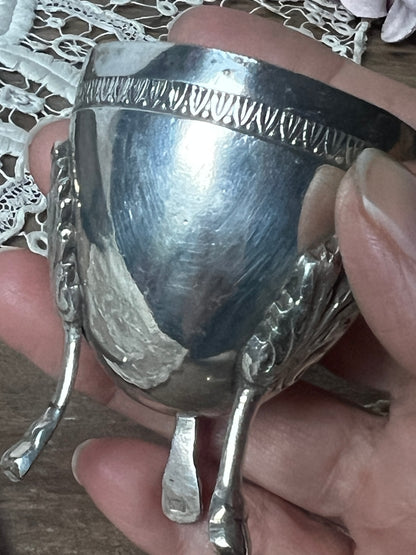 獣脚銀エッグスタンド