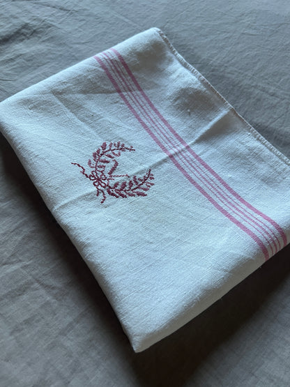 ★赤糸刺繍入りトルション