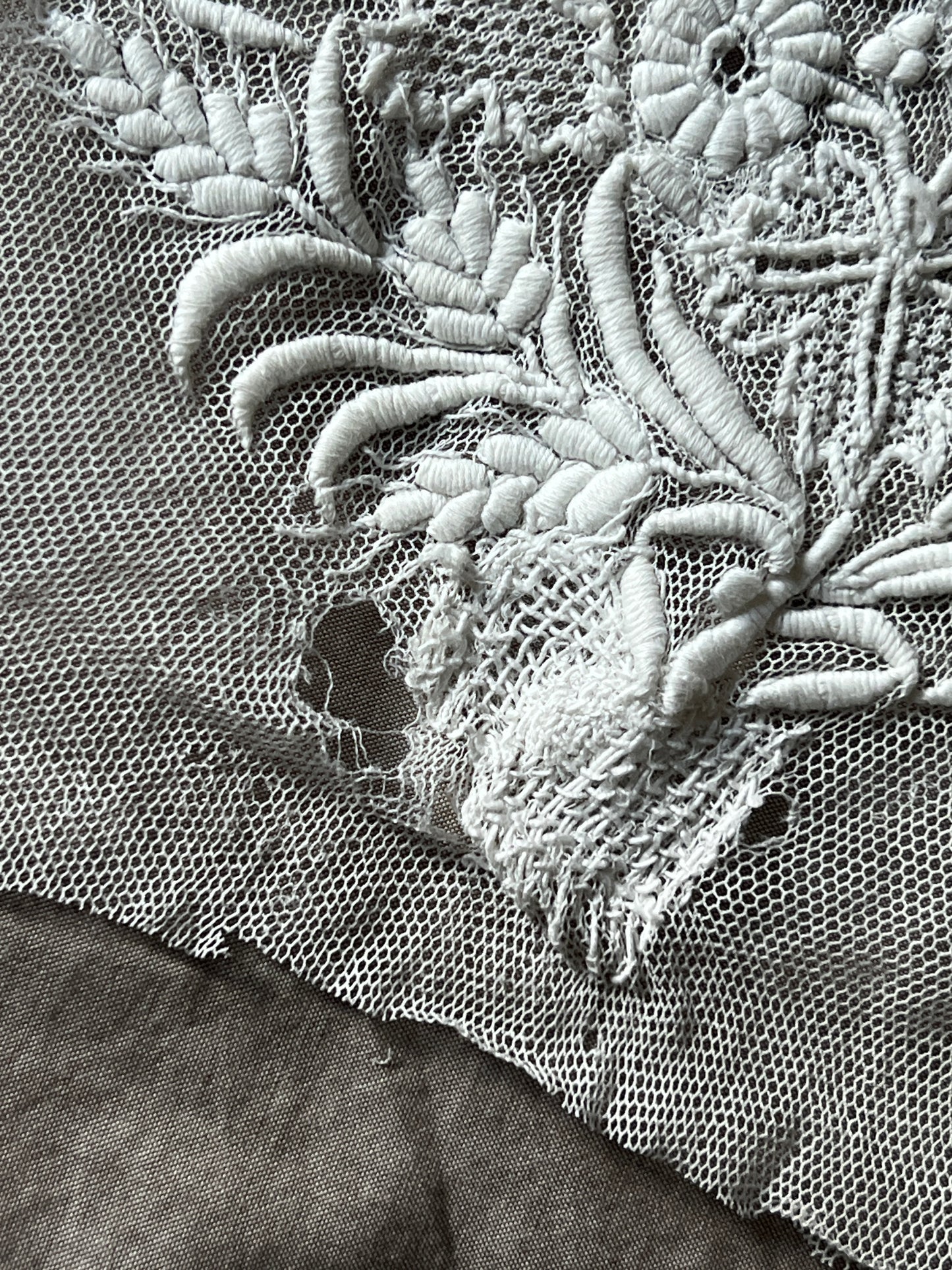 チュール刺繍ボネトップ