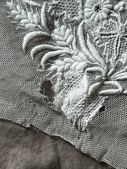 チュール刺繍ボネトップ