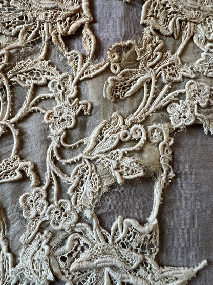 ニードルレース端布