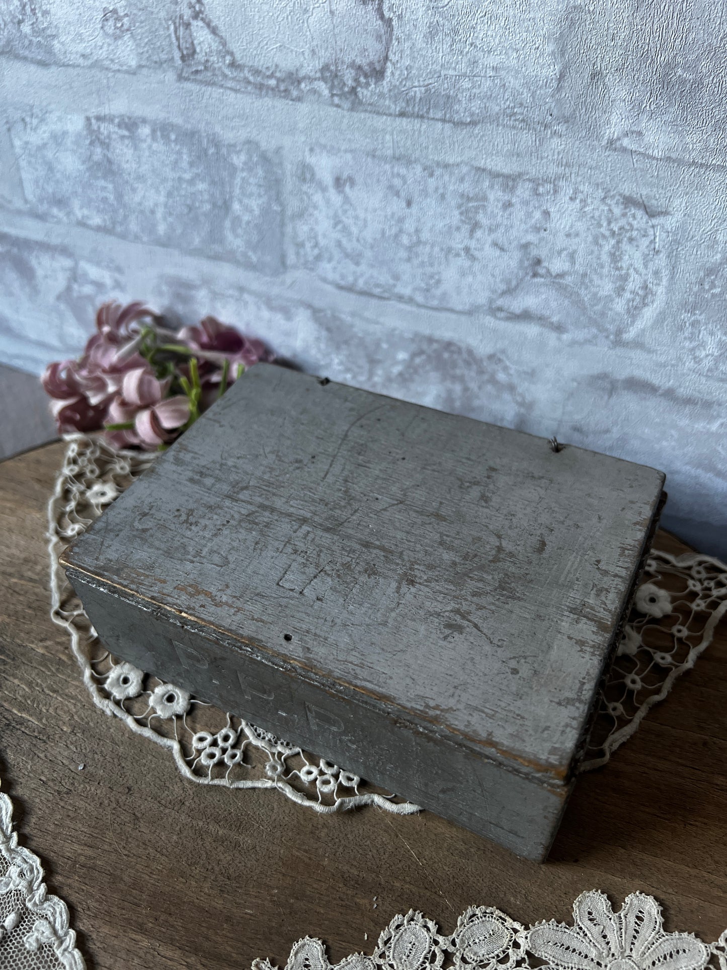 ★歯車部品入り木箱 【B】