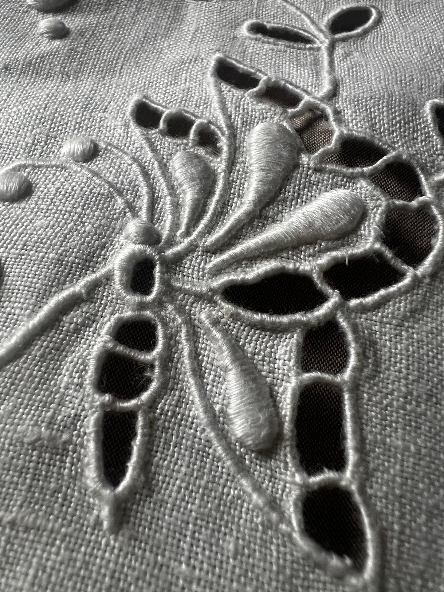 カットワーククロス