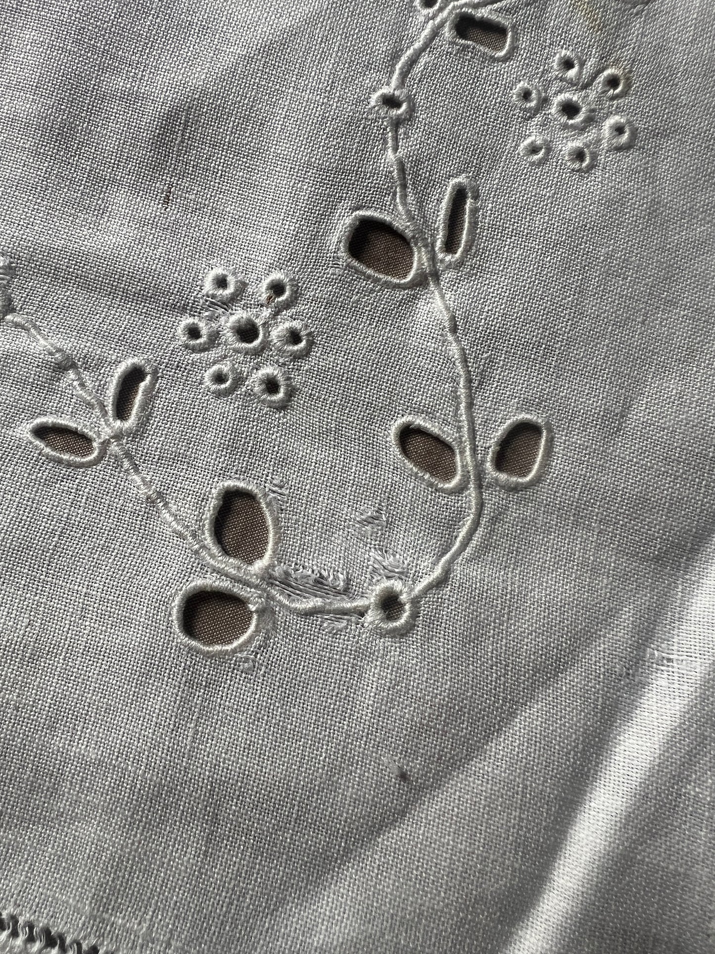 ★カットワーククロス