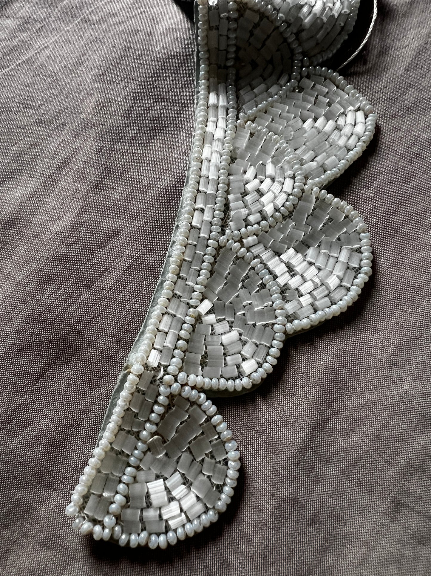 ビーズ刺繍の飾り襟(エクリュ)